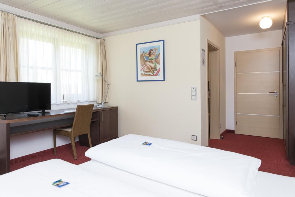 Landhotel Groenenbach Bad Grönenbach エクステリア 写真